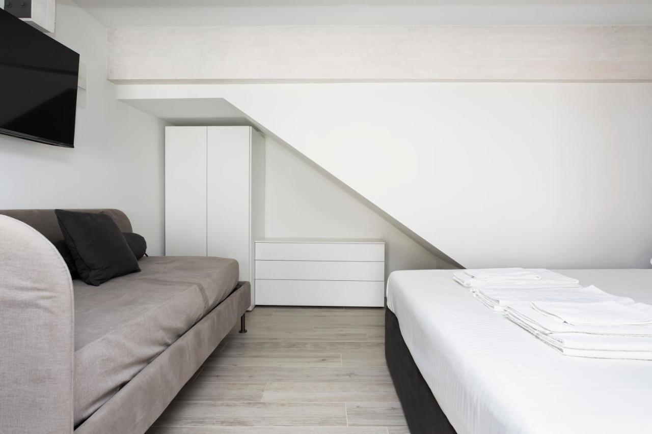 Appartamento Nest For 2 In Milan Fashion District Via S Cecilia Esterno foto