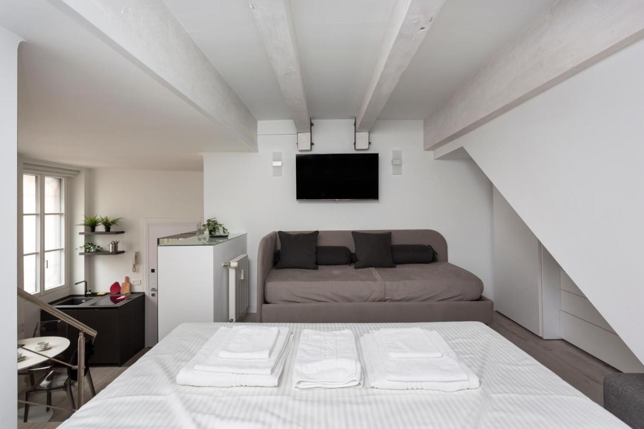 Appartamento Nest For 2 In Milan Fashion District Via S Cecilia Esterno foto